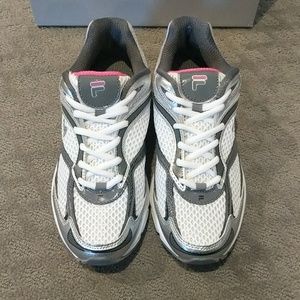 Fila DLS Artifice White Gray Pink Sneakers Size 8 NWT Fila DLS Artifice White Gray Pink Sneakers Size 8 NWT